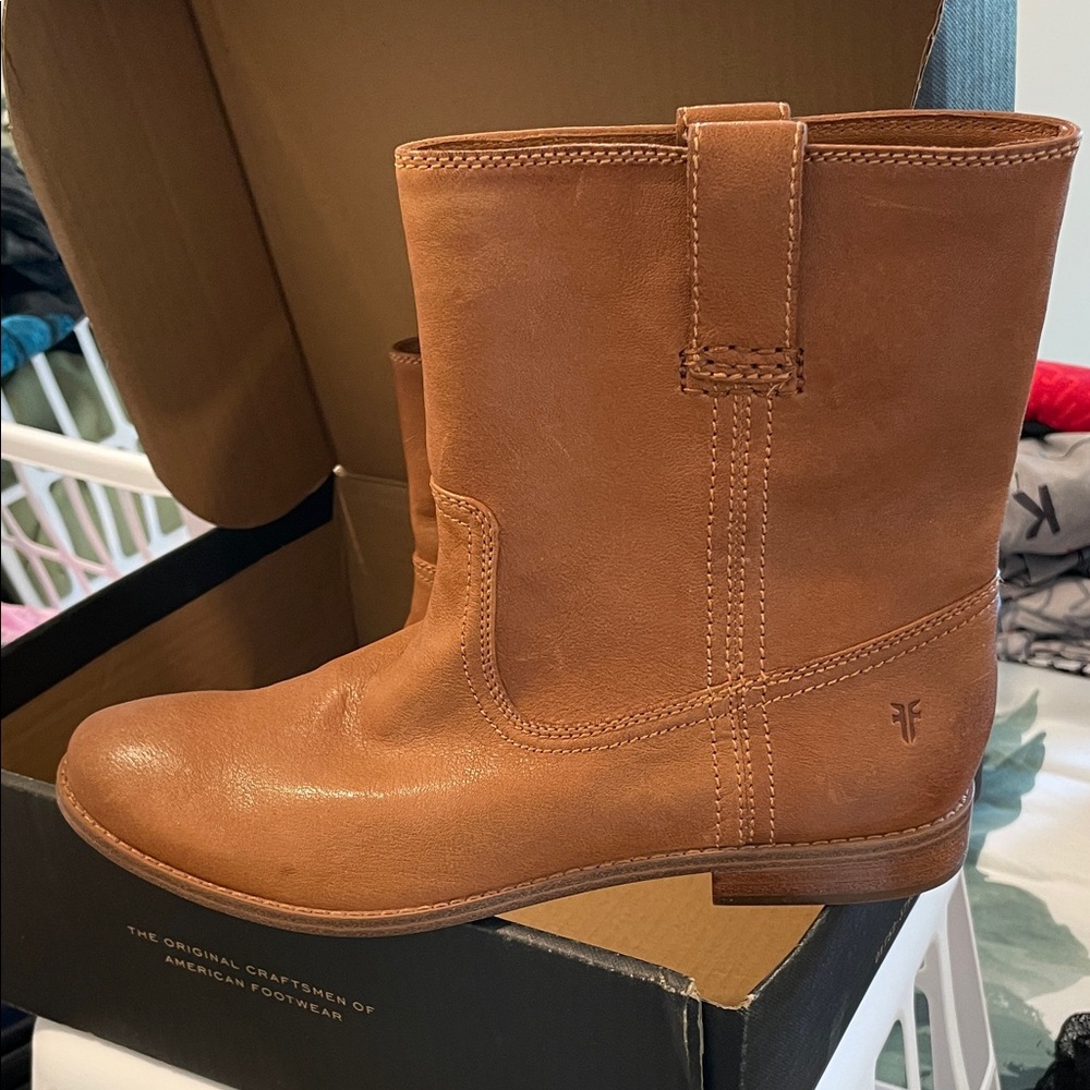 Frye “Anna Short” boots in Camel